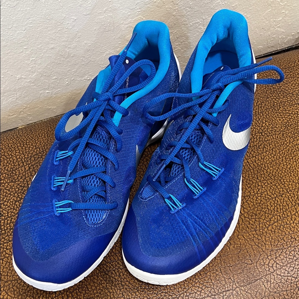 Like New Nike Hyperchase Basketball Sneakers Blue Athletic  with Silver Swoosh!
